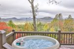 Hot Tub Overlooking The Mountain View